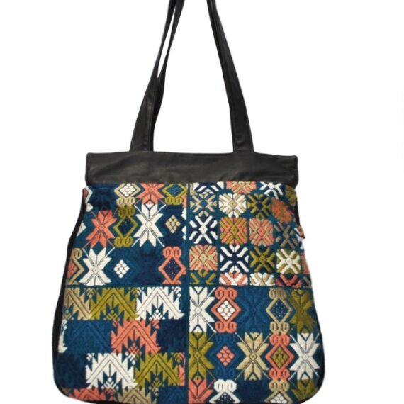 Maya Compras Purse